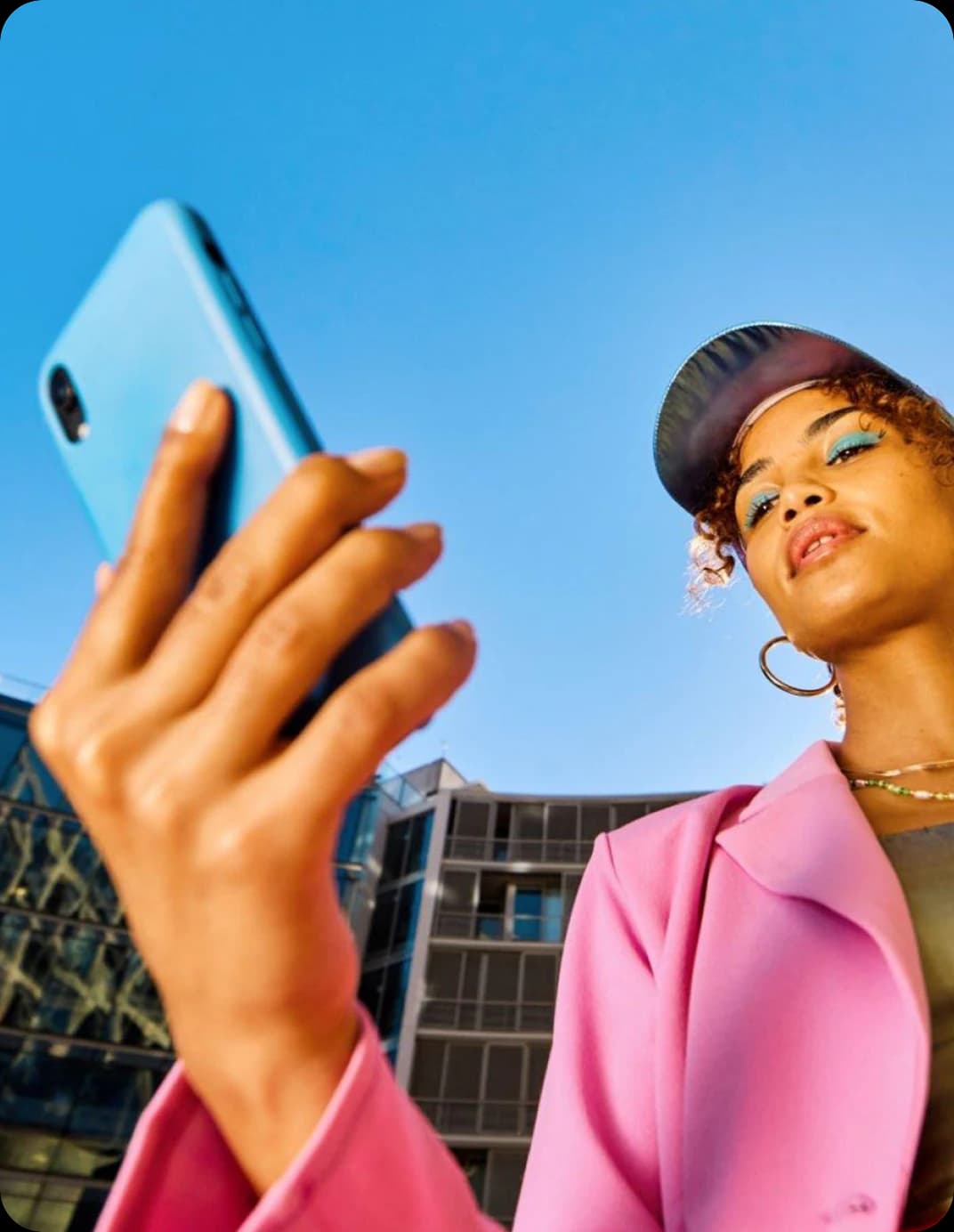 girl with phone